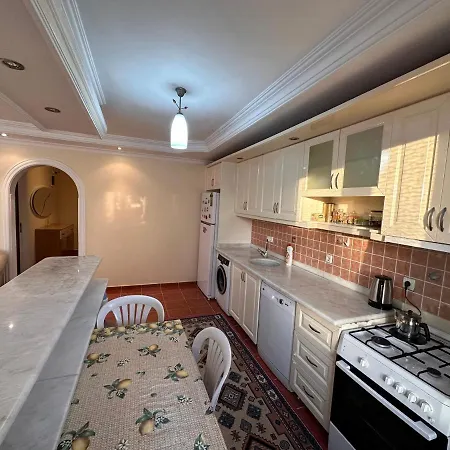 With Pool Daire *